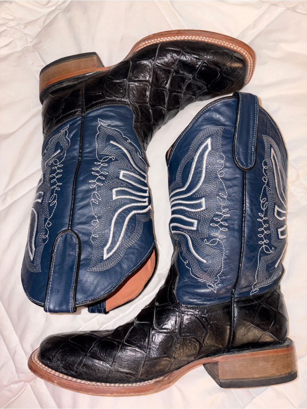 EUC Tanner Mark Mens Fish Print Western leather Boots - Square Toe